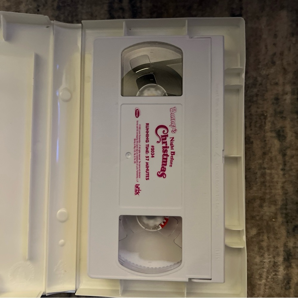 Barney Night Before Christmas 90's 1999 VHS Video Tape VTG White Clamshell RARE! - Picture 2 of 3